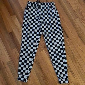 Stretch checkered black and white joggers